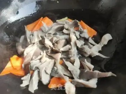 Make Garlic mushrooms step 8