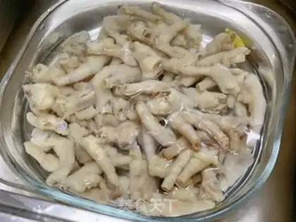 Make Lemon chicken feet step 1