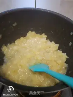 Make pineapple pie step 1
