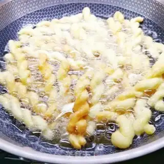 Make Eggs and garters step 8