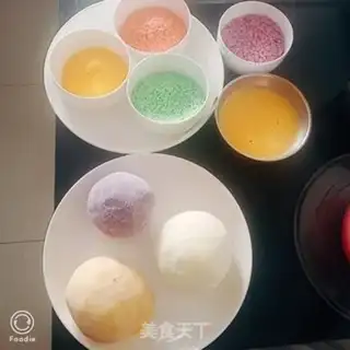 Make Five colourballs step 1