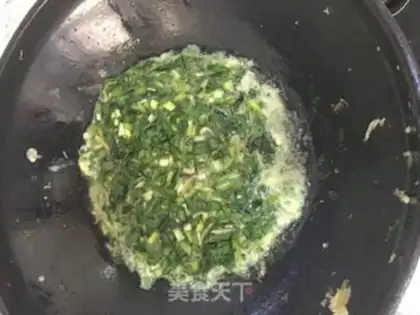 Make Shrimp-covered eggs step 2