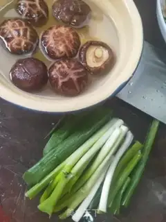 Make Chicken-leg rice step 0