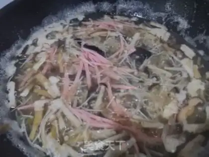 Make Sour chili soup step 4