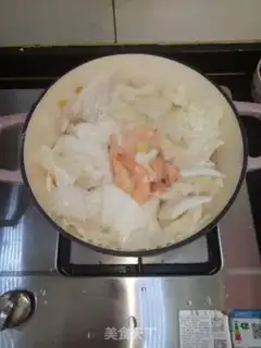 Make Shrimp soup, tofu step 1