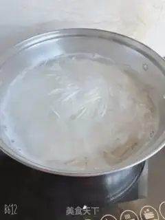 Make Onion noodles step 2