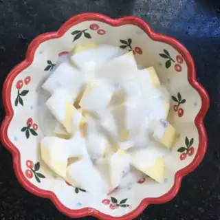 Make Cherry strawberry yogurt bowl step 4