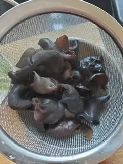 Make Beef, black wood step 3