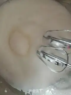 Make Yogurt cake step 6