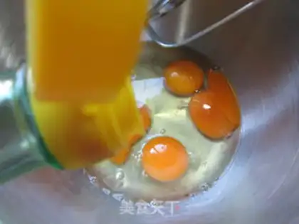 Make SpongeBob cake step 1