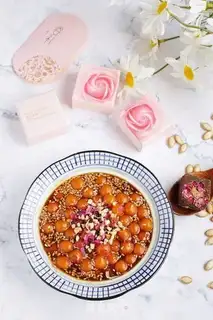Make Ginger roses, pumpkin round step 12