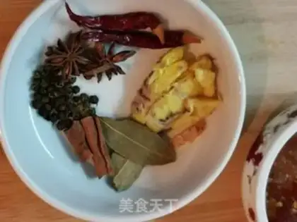Make Yellow chicken rice line step 0