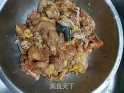 Make Yellow chicken rice line step 2