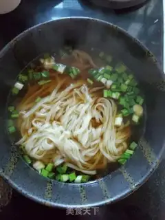 Make Shrimp onions, sour noodles step 8