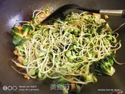 Make Black bean sprouts step 4