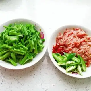 Make Celery and roast beef step 4