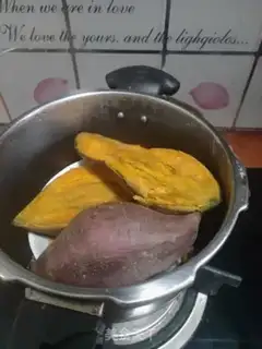 Make Cheese and potatoes step 0