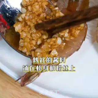 Make Flowers with rich shrimp step 9
