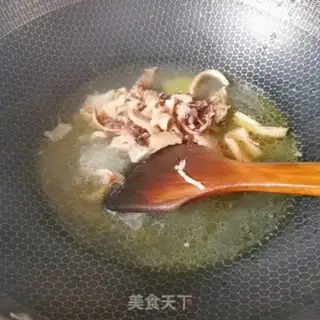 Make Egg mushroom ink step 3