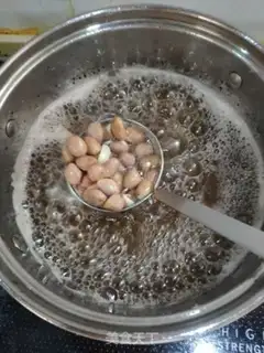 Make Pop peanuts step 1