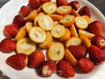 Make Strawberry orange salad step 4