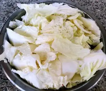 Make Ham crab-flavored cabbage step 4