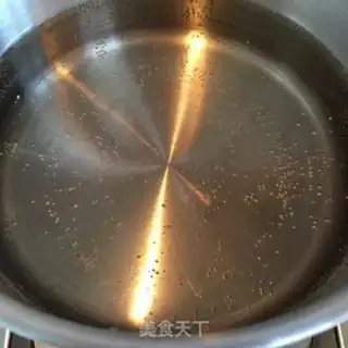 Make Roach beefball soup step 1