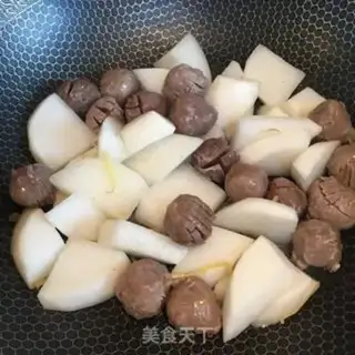 Make Roach beefball soup step 3