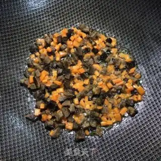 Make Spicy beef fried rice step 2