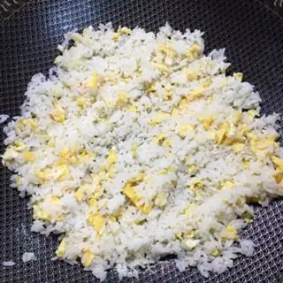 Make Spicy beef fried rice step 5