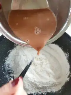 Make Milk chocolate buns step 3