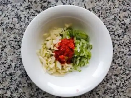 Make Onion noodles step 2