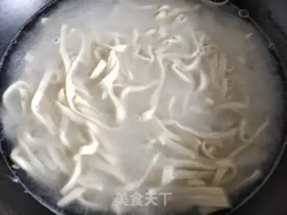 Make Onion noodles step 3