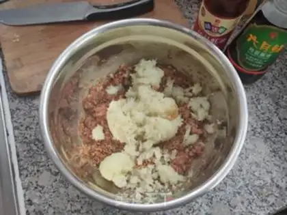 Make Beef dumplings step 3