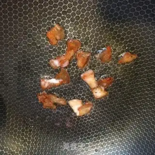 Make Eggs and meat chops step 3