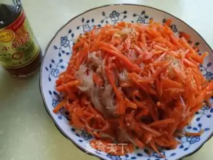 Make Onion tofu dry fried eggs step 0