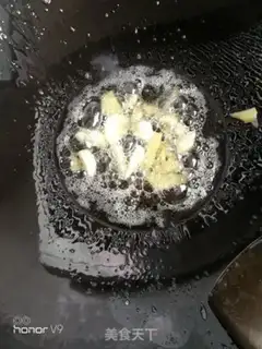 Make Onion tofu dry fried eggs step 2