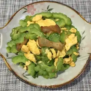 Make Eggs and meat chops step 7