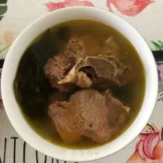 Make Cow ribs with soup noodles step 1