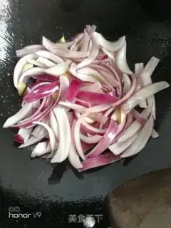 Make Onion tofu dry fried eggs step 4