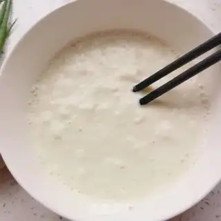 Make Egg pancakes step 1