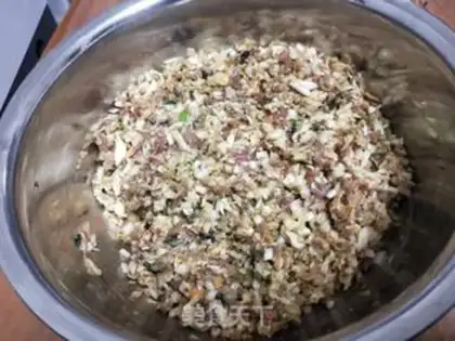 Make Sea rainbow dumplings step 4
