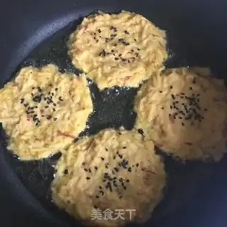 Make Apple pancakes step 5