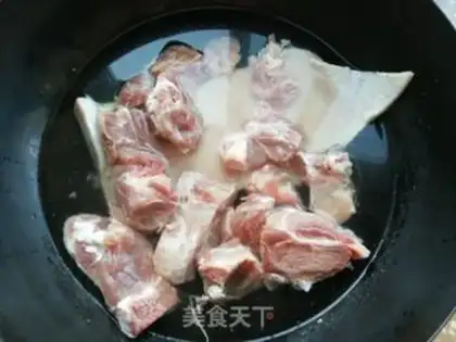Make Bones radish soup step 1