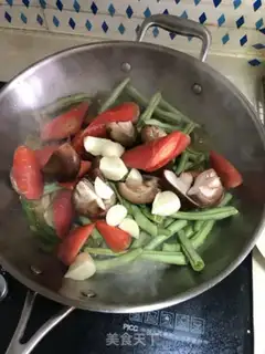 Make Chicken with fresh vegetables step 4