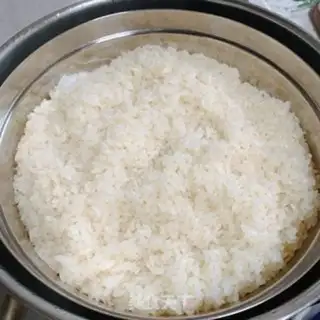 Make Rice egg rolls step 2