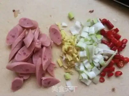Make The ham-cooked soup step 1