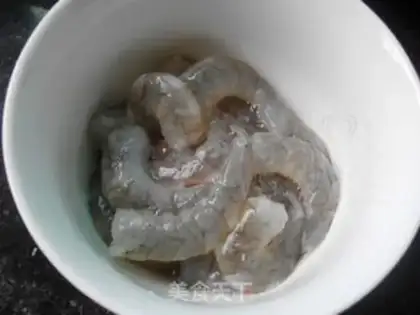 Make Three-colour shrimp step 1