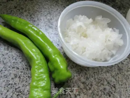 Make Green peppers and silver ears step 0