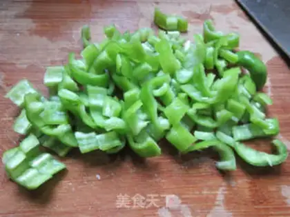 Make Green peppers and silver ears step 2